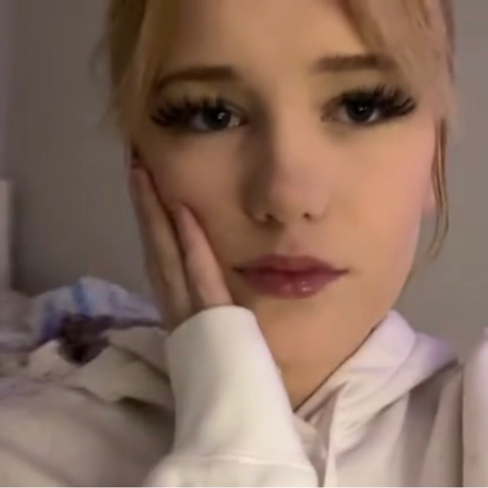 Meet your Posher, Marie